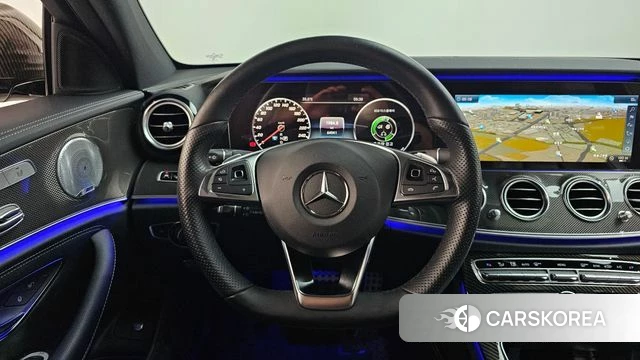 Mercedes-Benz E-Class W213 2018 Белый из Кореи, фото 5