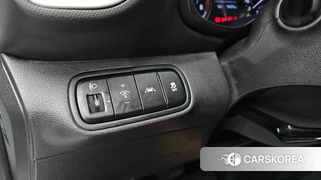 Hyundai Venue 2019 Белый из Кореи, фото 5