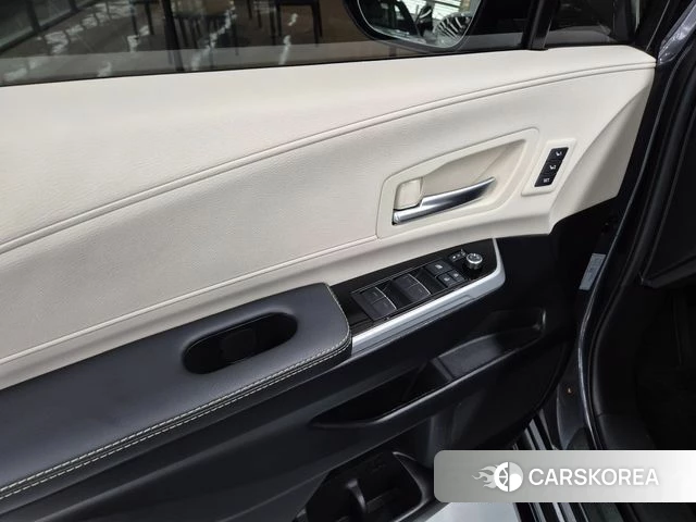 Toyota Sienna 4th Generation 2025 Серый из Кореи, фото 5