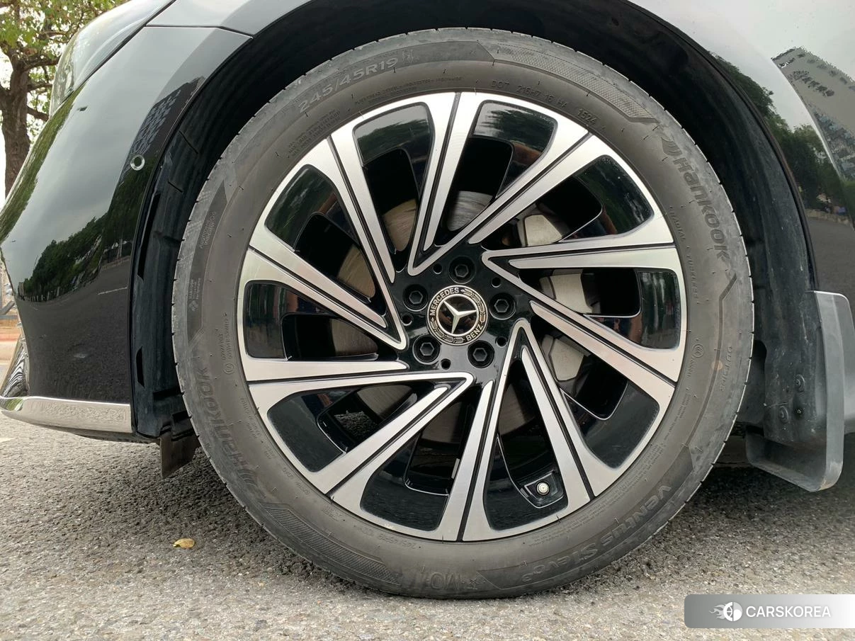 Mercedes-Benz E-Class 2023 Черный из Китая, фото 5