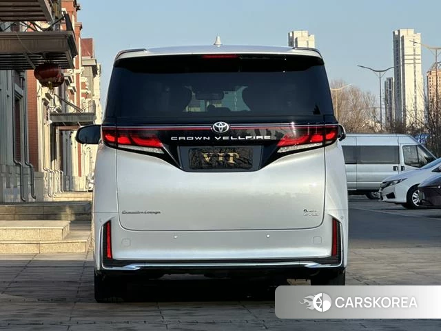 Toyota Vellfire 2024 Белый из Китая, фото 5