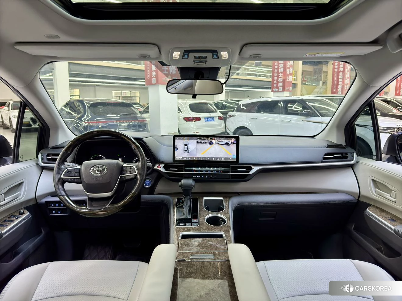 Toyota Sienna 2021 Серебристо-серый из Китая, фото 5