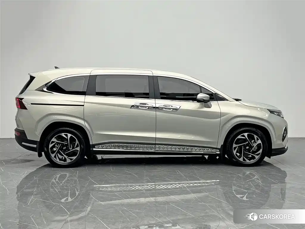 Hyundai Custo 2022 Champagne/brown из Китая, фото 5