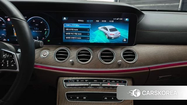 Mercedes-Benz E-Class W213 2022 Белый из Кореи, фото 5