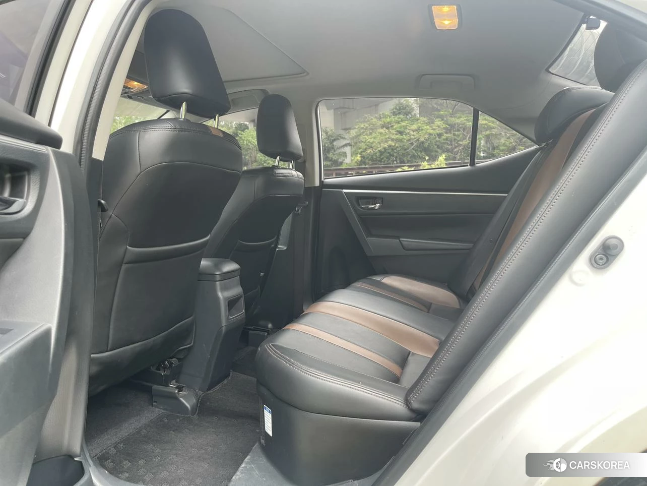 Toyota Corolla 2019 Белый из Китая, фото 5