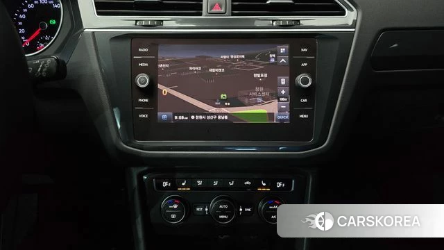 Volkswagen Tiguan second Generation 2020 Белый из Кореи, фото 5