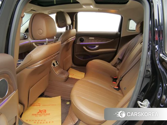 Mercedes-Benz E-Class 2023 Черный из Китая, фото 5
