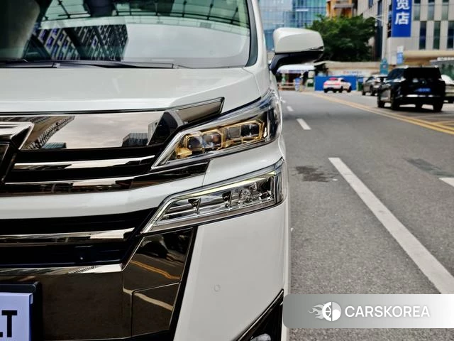 Toyota Vellfire 2021 Белый из Китая, фото 5