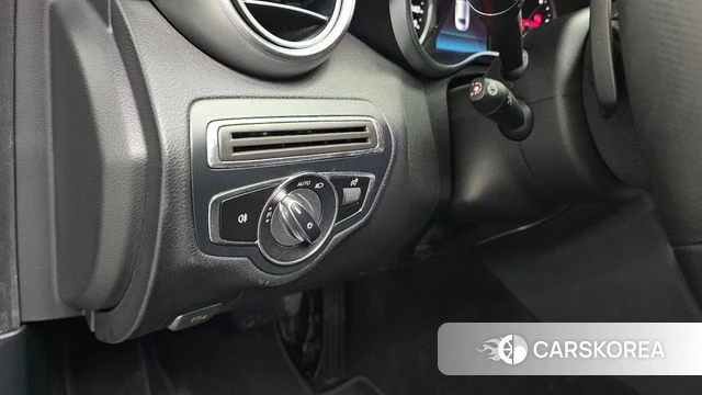 Mercedes-Benz C-Class W205 2019 Черный из Кореи, фото 5