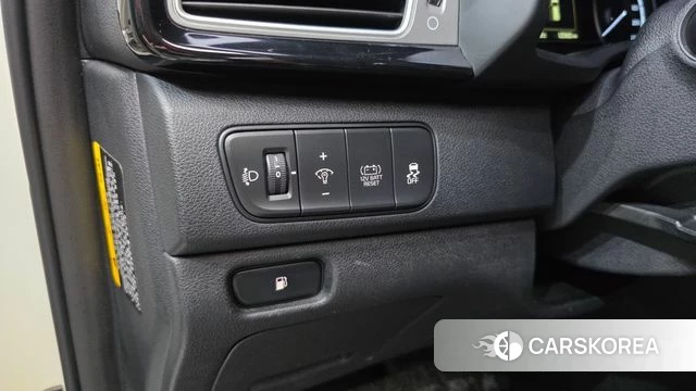 Kia Niro 2018 Белый из Кореи, фото 5