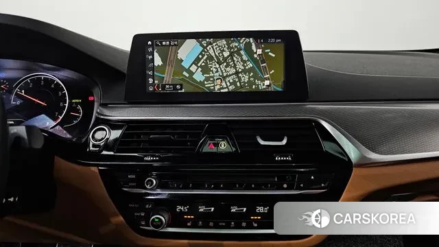 BMW 5 Series (G30) 2018 Синий из Кореи, фото 5