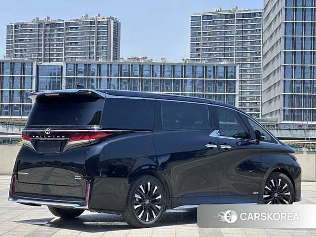 Toyota Vellfire 2024 Черный из Китая, фото 5