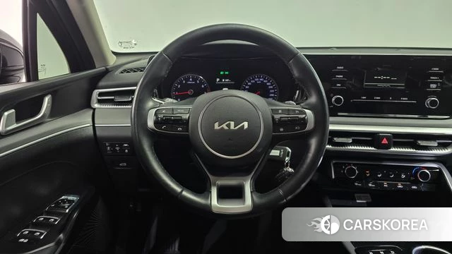 Kia K5 3rd generation 2023 Черный из Кореи, фото 5