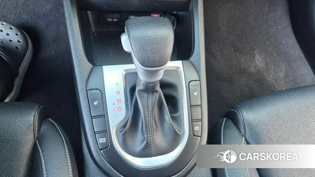 Kia The New K3 2nd generation 2022 Белый из Кореи, фото 5