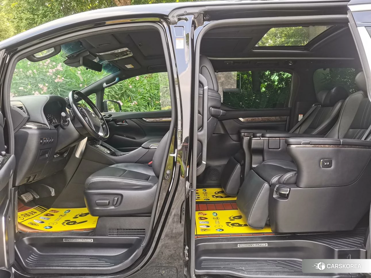 Toyota Vellfire 2023 Черный из Китая, фото 5