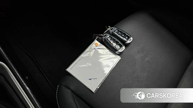 Hyundai Venue 2024 Белый из Кореи, фото 5