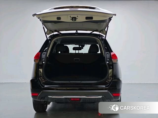 Nissan X-Trail 2025 Черный из Китая, фото 5