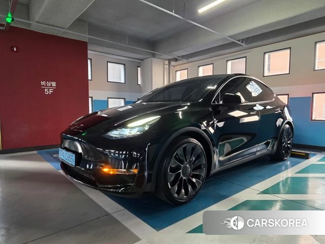 Tesla Model Y 2022 Черный из Кореи, фото 5
