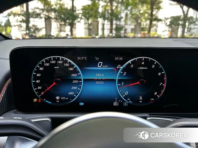 Mercedes-Benz GLB 2023 Темно-серый из Китая, фото 5