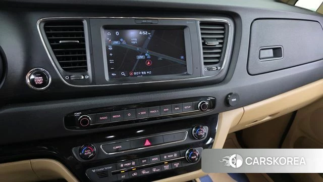 Kia The New Carnival 2018 Черный из Кореи, фото 5
