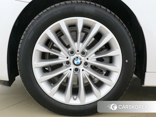 BMW 5 series 2021 Белый из Китая, фото 5