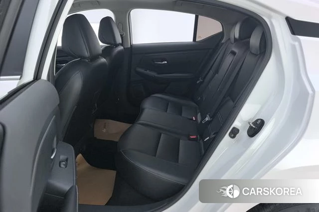 Nissan Sylphy 2024 Белый из Китая, фото 5