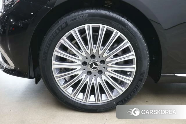 Mercedes-Benz E-Class 2023 Черный из Китая, фото 5