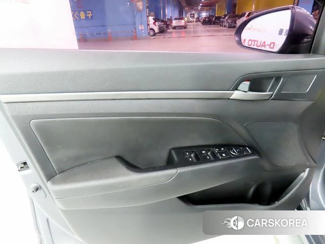 Hyundai Avante AD 2018 Серый из Кореи, фото 5