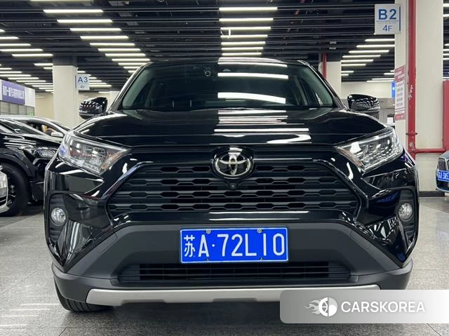 Toyota RAV4 2021 Черный из Китая, фото 5