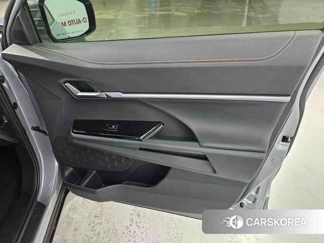 Ssangyong Torres EVX 2024 Серебристо-серый из Кореи, фото 5