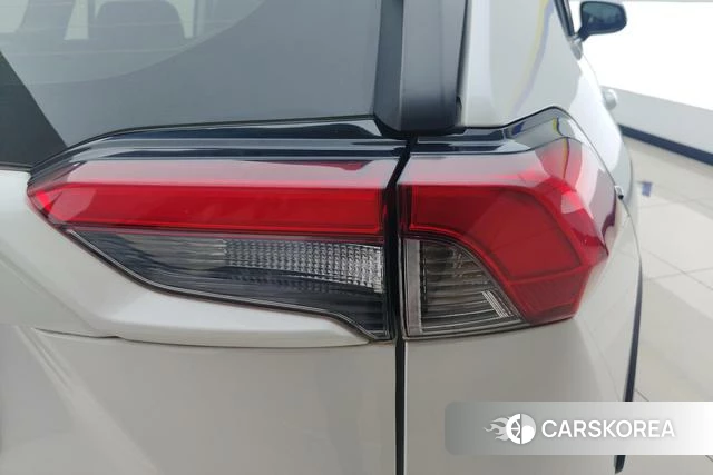Toyota RAV4 2021 Белый из Китая, фото 5