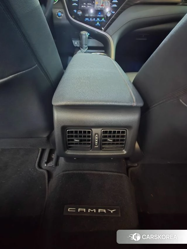 Toyota Camry (XV70) 2019 Белый из Кореи, фото 5