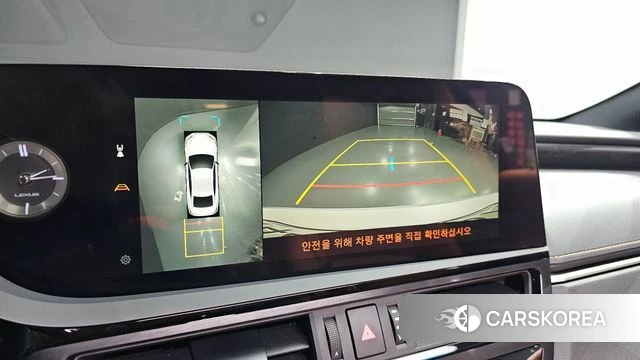 Lexus ES300h 7th generation 2023 Белый из Кореи, фото 5
