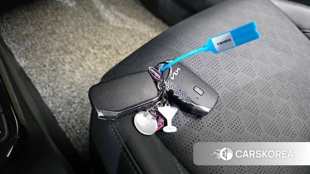 Kia Seltos 2022 Белый из Кореи, фото 5