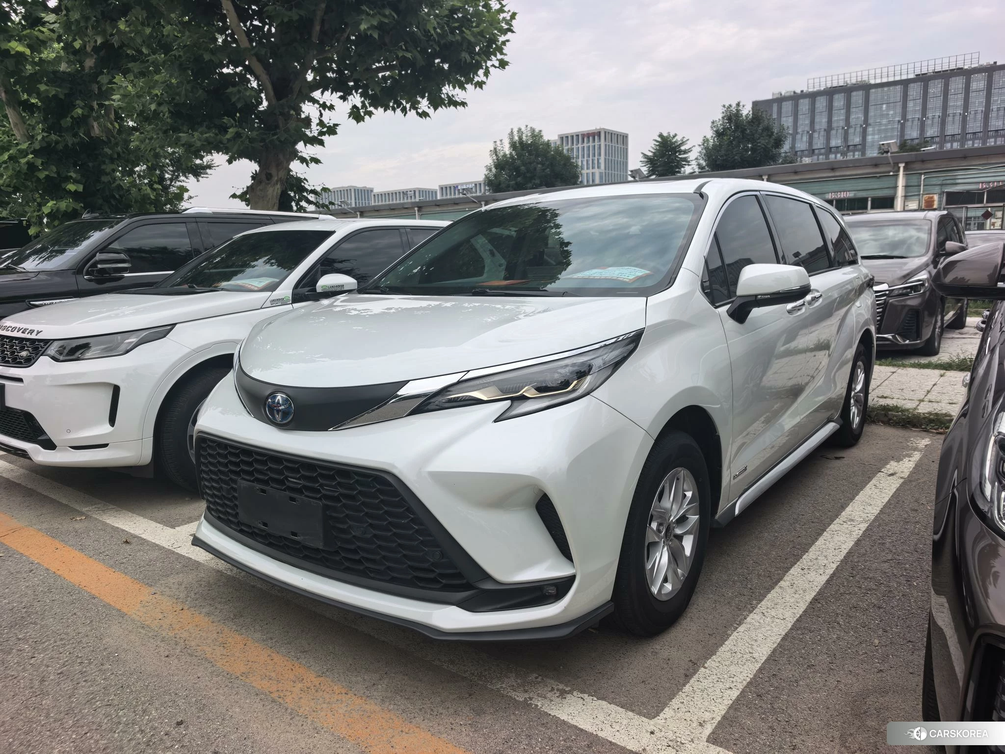 Toyota Granvia 2024 Белый из Китая, фото 5