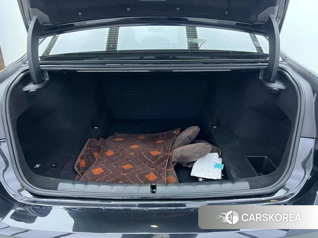 BMW 7 series 2024 Черный из Китая, фото 5