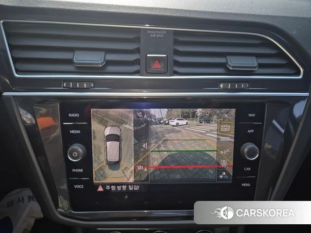 Volkswagen Tiguan second Generation 2018 Серебристо-серый из Кореи, фото 5