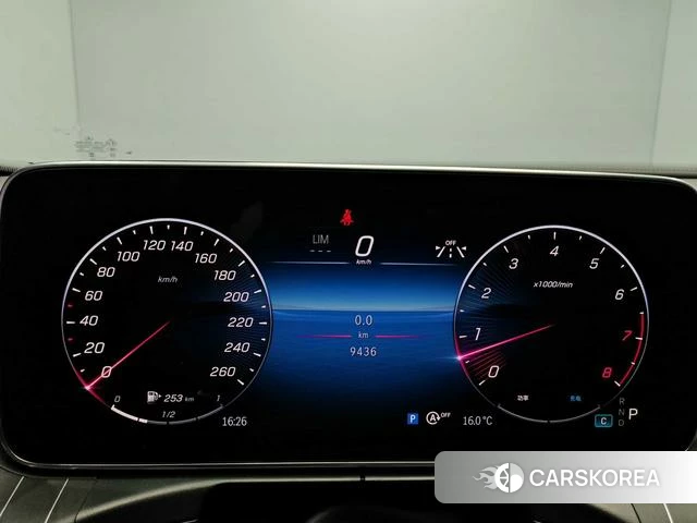 Mercedes-Benz C-class 2023 Белый из Китая, фото 5
