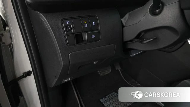 Hyundai Staria 2025 Белый из Кореи, фото 5