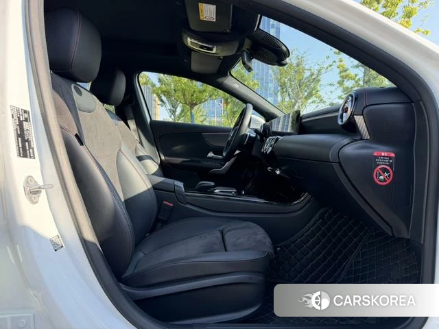 Mercedes-Benz A-Class 2024 Белый из Китая, фото 5