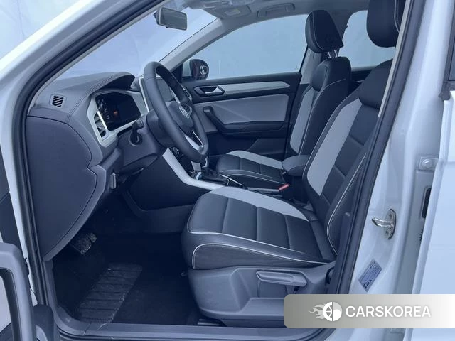Volkswagen T-Roc 2024 Белый из Китая, фото 5