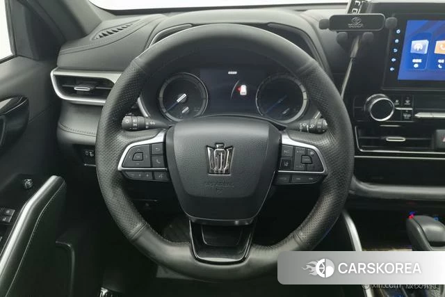 Toyota Crown 2022 Черный из Китая, фото 5