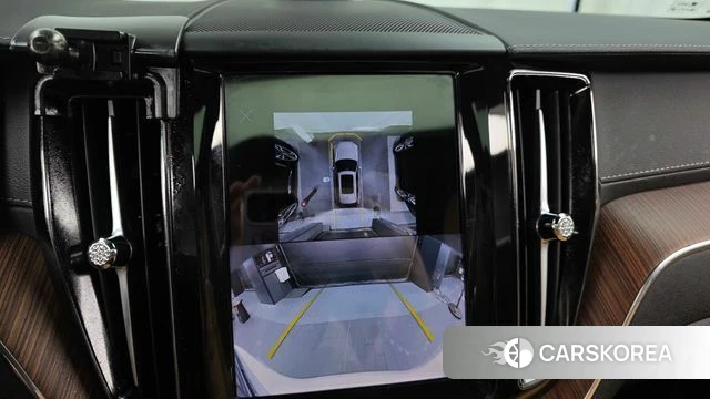 Volvo XC60 second Generation 2023 Белый из Кореи, фото 5