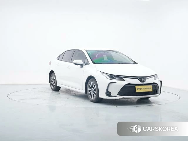 Toyota Corolla 2021 Белый из Китая, фото 5