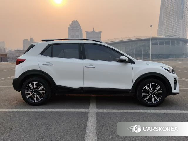 Kia KX1 2022 Белый из Китая, фото 5