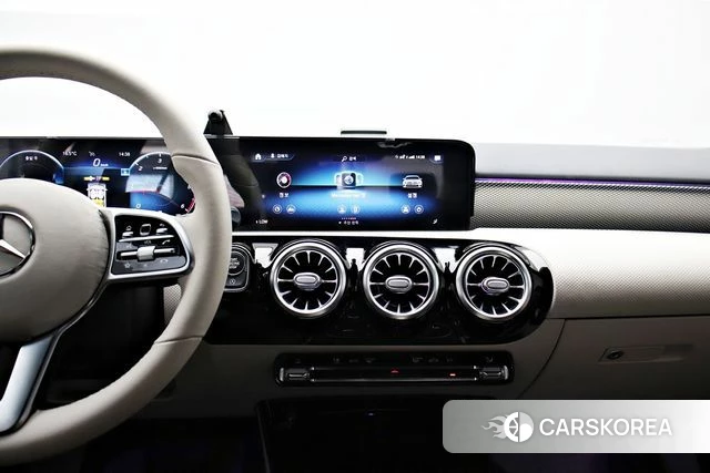 Mercedes-Benz A-Class W177 2021 Белый из Кореи, фото 5
