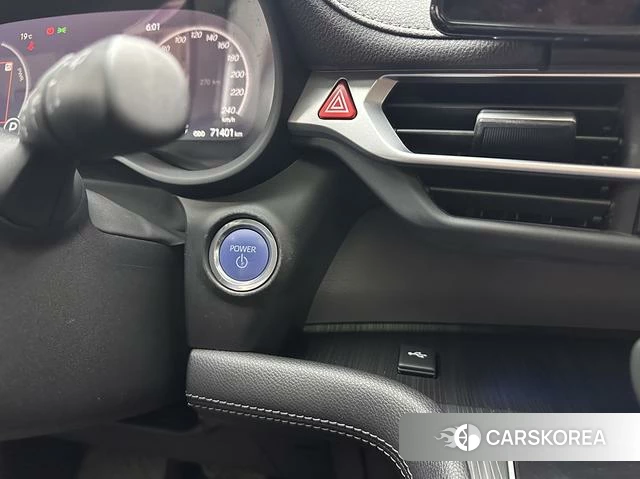 Toyota Sienna 2023 Белый из Китая, фото 5