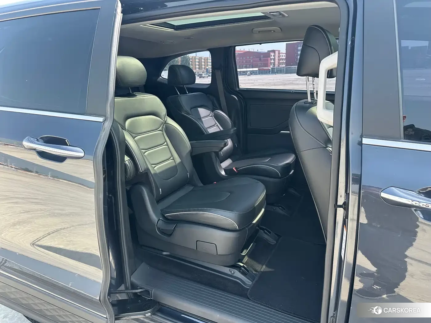 Hyundai Custo 2023 Silver/gray из Китая, фото 5
