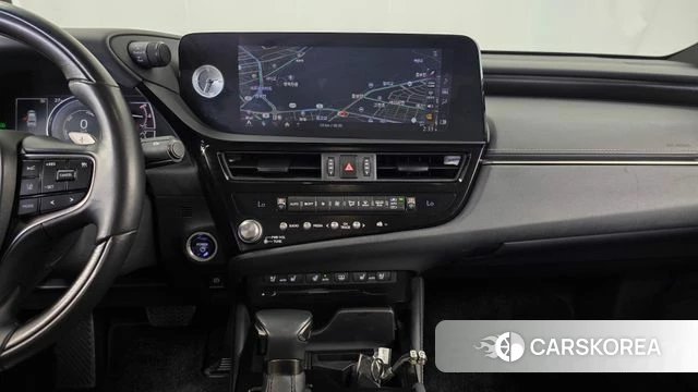 Lexus ES300h 7th generation 2021 Серебристо-серый из Кореи, фото 5