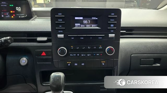 Hyundai Staria 2023 Серебристо-серый из Кореи, фото 5